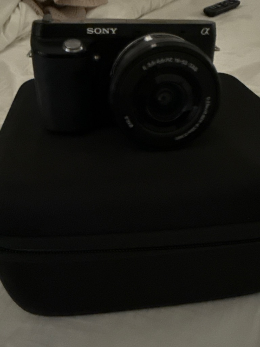 Sony Black Compact Mirrorless Camera with Interchangeable Lens